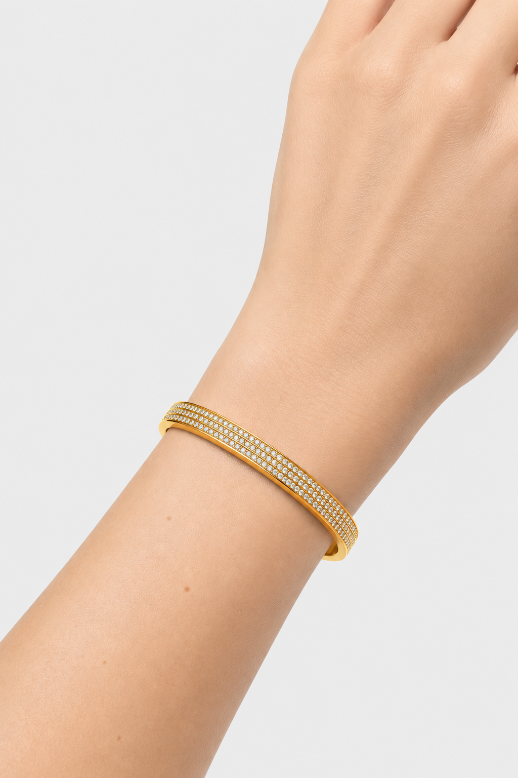 Scatter Crystal Bangle in Gold